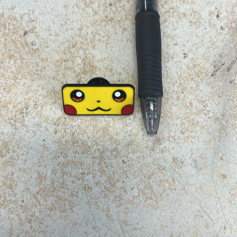 Pokémon Pikachu Face Pin - Picture 2 of 3